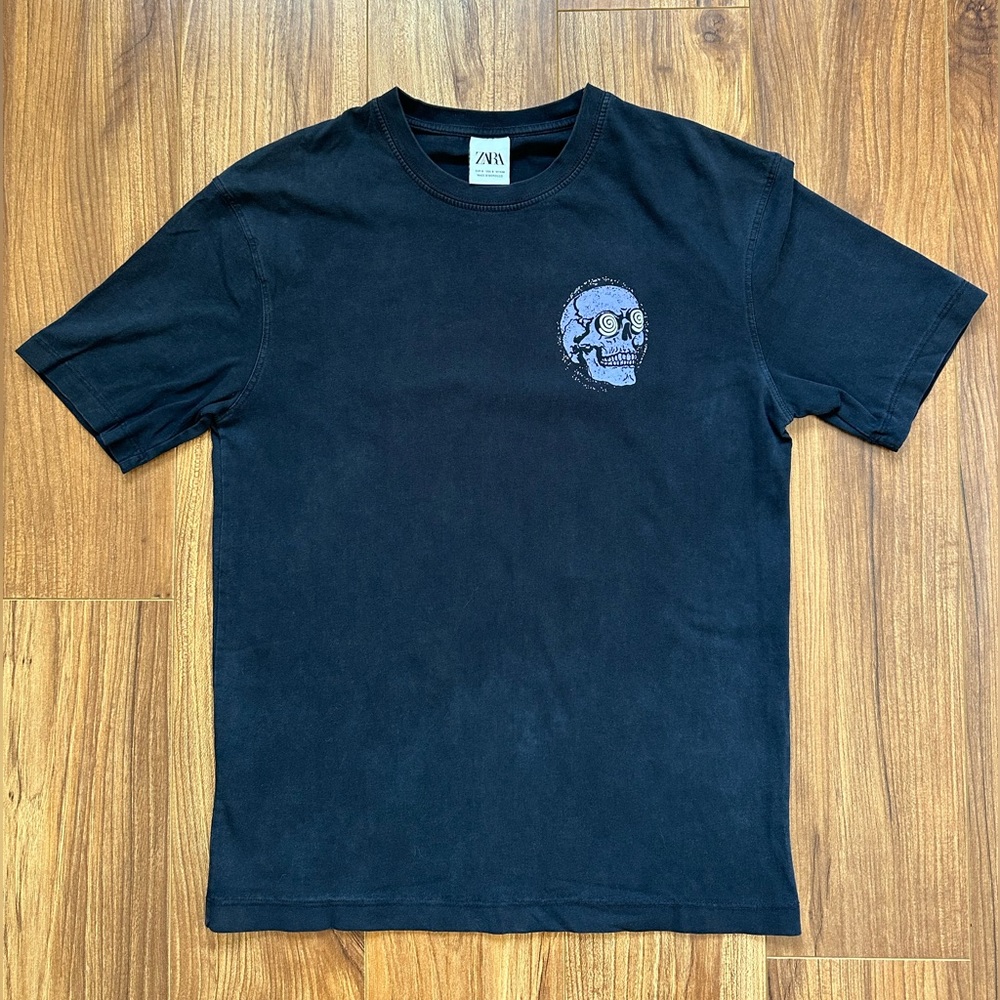 Zara Skull & Skeletons Men’s Small T Shirt